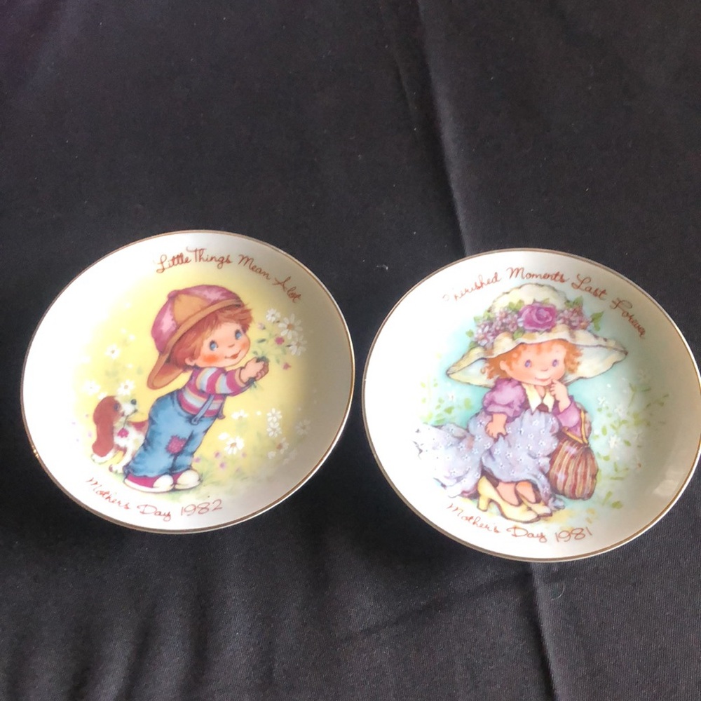 Vintage Avon Mother’s Day Collector Plates Set of 2